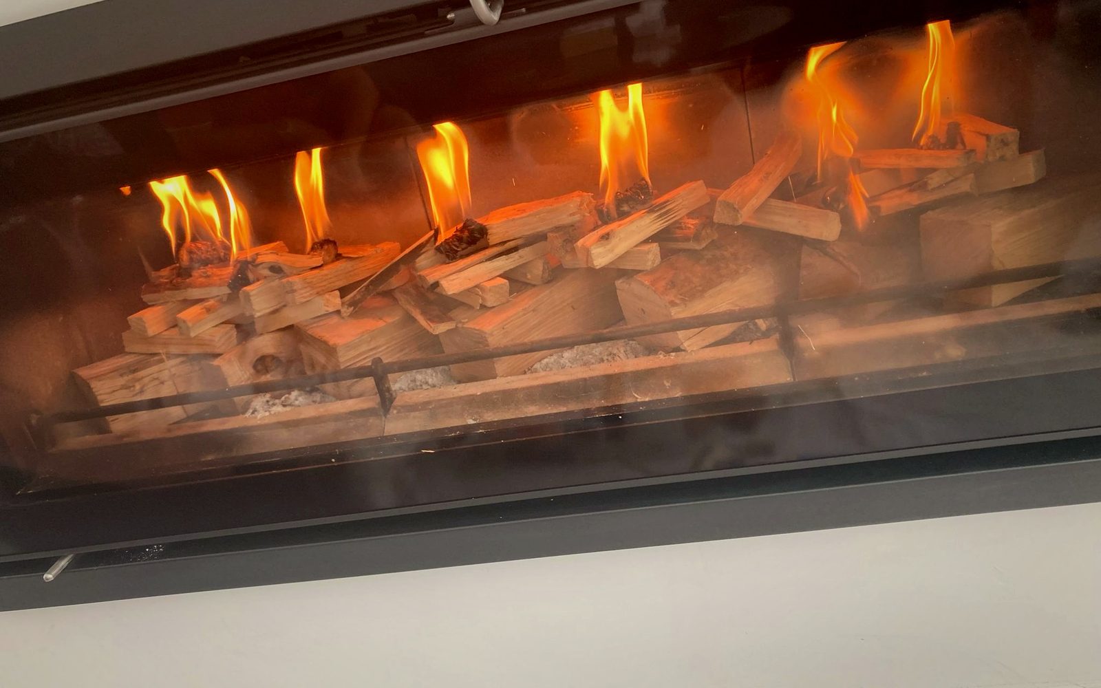 A living-flame fire installed by EmberCraft, serving Dover, Kent